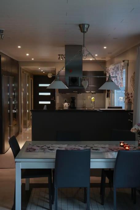Cosy, Homely House With A Large Courtyard Saarenkylä Extérieur photo