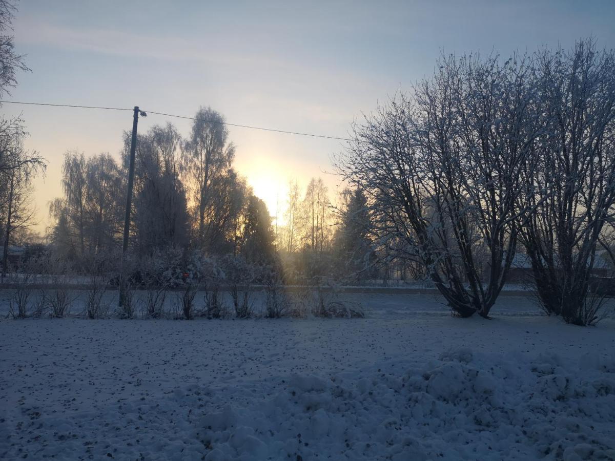 Cosy, Homely House With A Large Courtyard Saarenkylä Extérieur photo
